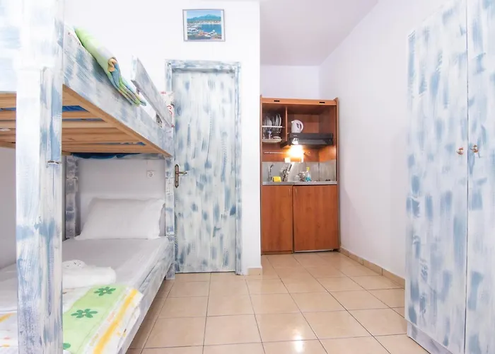 아파트호텔 Liolios #4 *